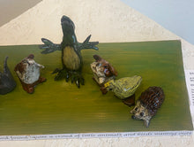 Load image into Gallery viewer, A Crowd Of Little Animals And Birds
